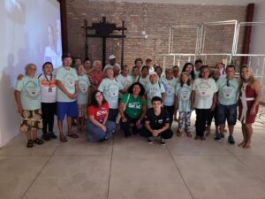 Leia mais sobre o artigo Equipe de Artesanato da RACS e Grupo de Idosos visitam Museu da Indústria